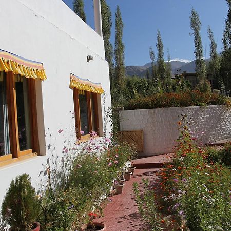 Hotel Jorchung Leh Exterior photo