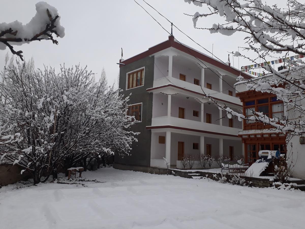 Hotel Jorchung Leh Exterior photo