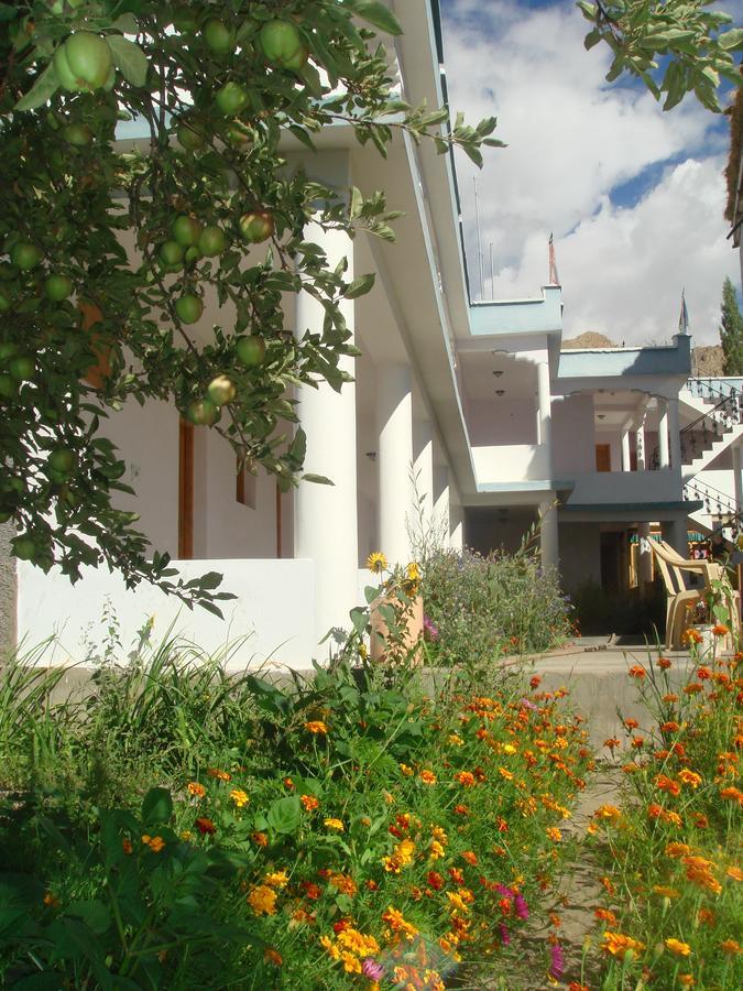 Hotel Jorchung Leh Exterior photo