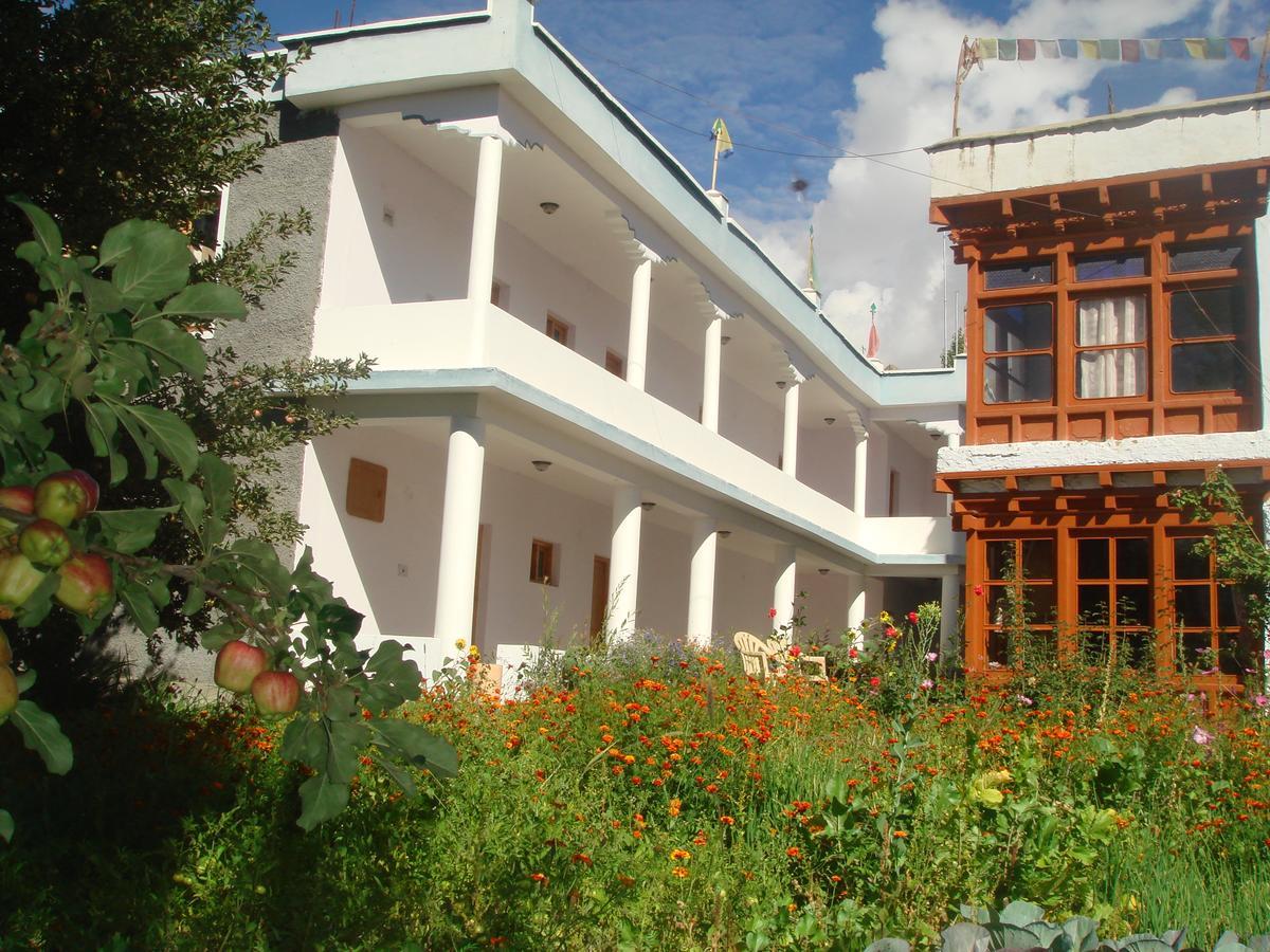 Hotel Jorchung Leh Exterior photo